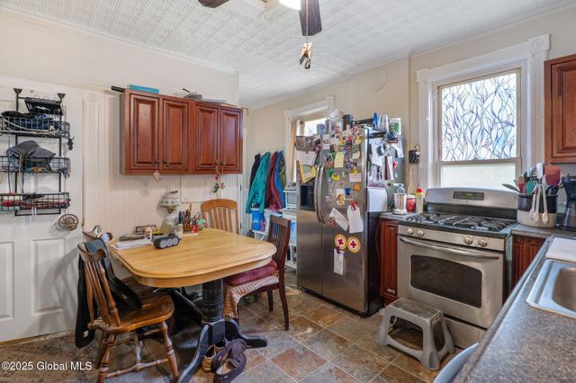 462-470 2nd Avenue, Troy, NY 12182