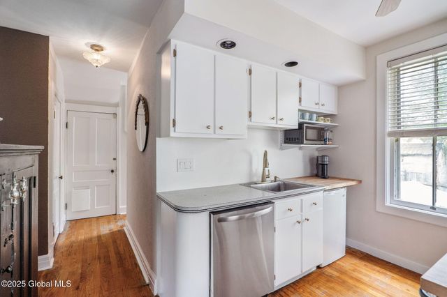 462-470 2nd Avenue, Troy, NY 12182