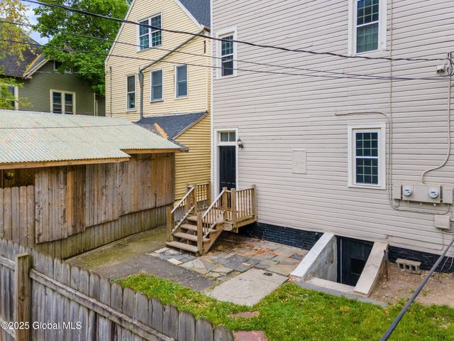 462-470 2nd Avenue, Troy, NY 12182