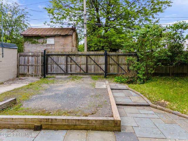 462-470 2nd Avenue, Troy, NY 12182