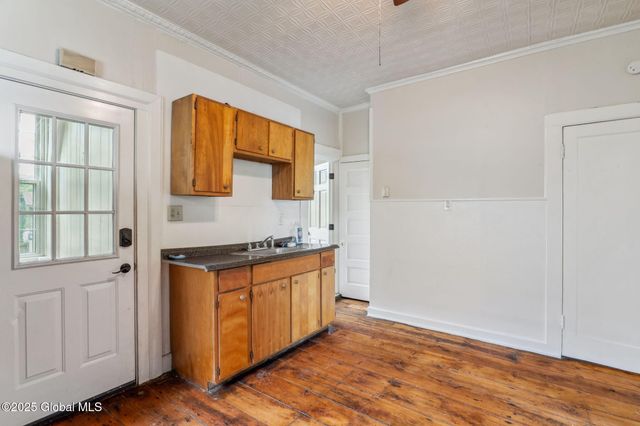 462-470 2nd Avenue, Troy, NY 12182