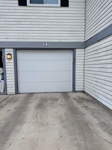 2439 Brunswick Circle C, Woodridge, IL 60517