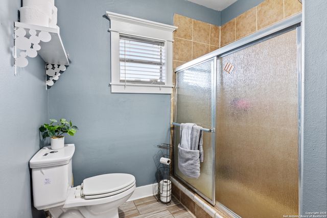 421 E Rio Grande, Pearsall, TX 78061