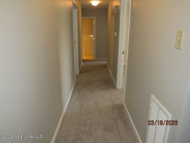 718 Woodhill Road, Jackson, MS 39206