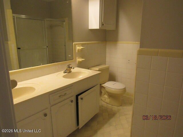 718 Woodhill Road, Jackson, MS 39206