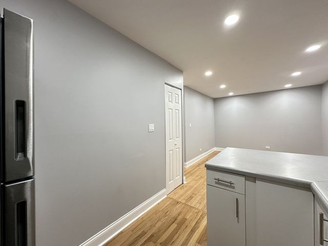 6954 N Sheridan Road 312, Chicago, IL 60626