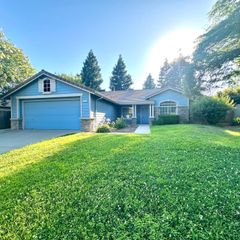1212 Carson Avenue, Clovis, CA 93611