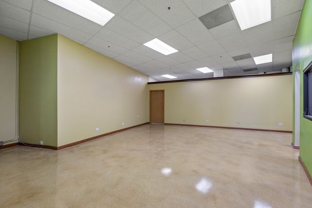 27W209 Geneva Road, Winfield, IL 60190