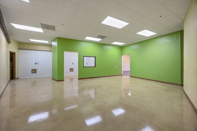 27W209 Geneva Road, Winfield, IL 60190