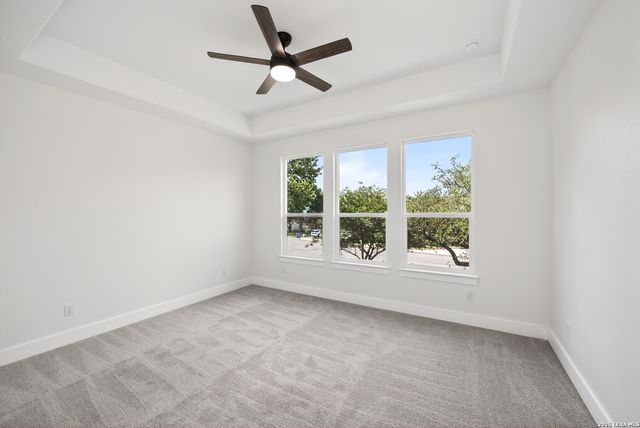 1801 N Chateau, Kerrville, TX 78028