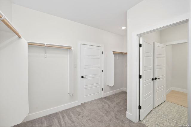 1801 N Chateau, Kerrville, TX 78028