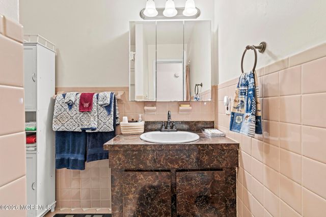 970 Princewood Avenue, Lakewood, NJ 08701