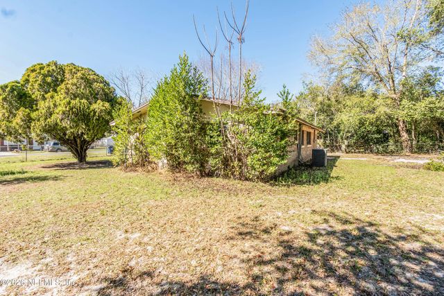 521 QUAIL Lane, Macclenny, FL 32063