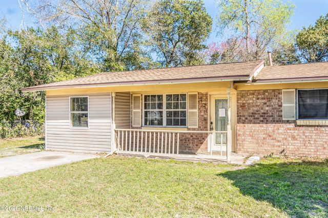 521 QUAIL Lane, Macclenny, FL 32063