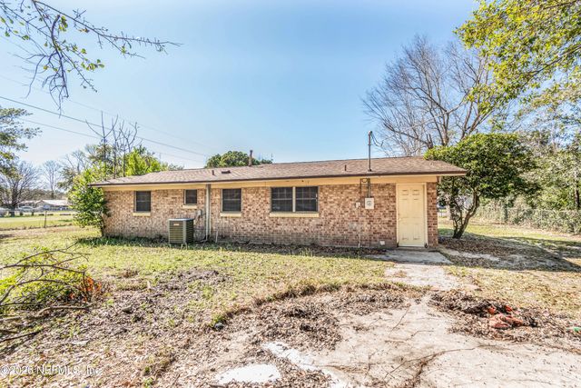 521 QUAIL Lane, Macclenny, FL 32063