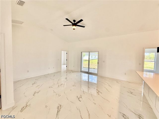 2600 26th ST W, Lehigh Acres, FL 33971