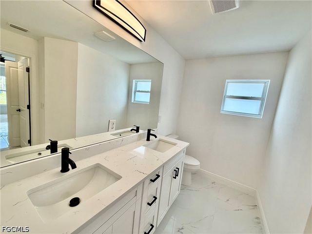 2600 26th ST W, Lehigh Acres, FL 33971