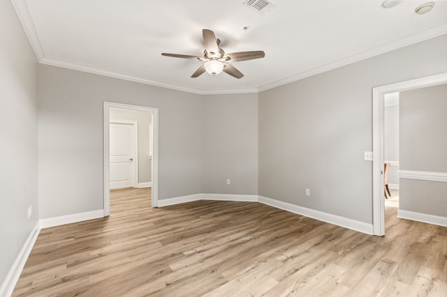 400 Warioto Way Apt 215, Ashland City, TN 37015