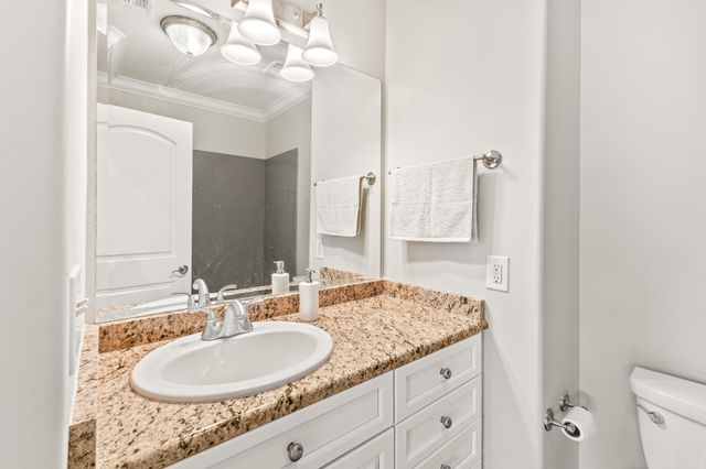 400 Warioto Way Apt 215, Ashland City, TN 37015