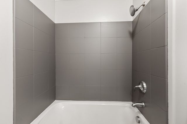 400 Warioto Way Apt 215, Ashland City, TN 37015