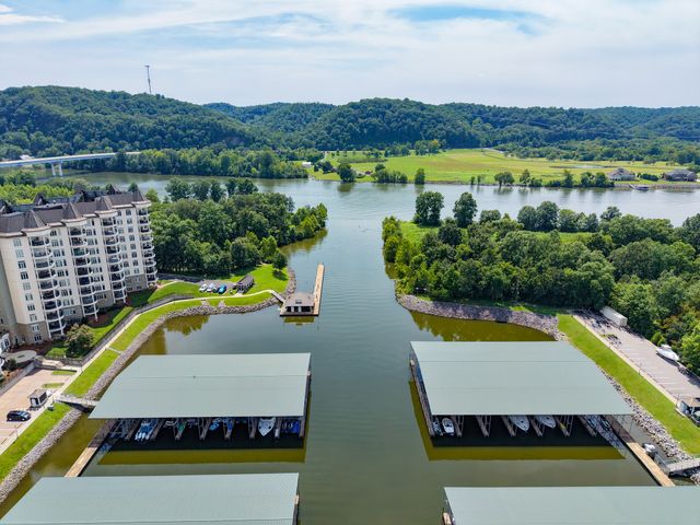 400 Warioto Way Apt 215, Ashland City, TN 37015