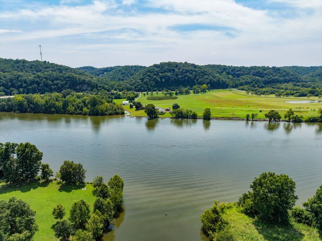 400 Warioto Way Apt 215, Ashland City, TN 37015