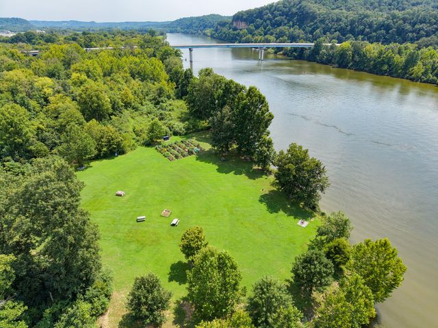 400 Warioto Way Apt 215, Ashland City, TN 37015
