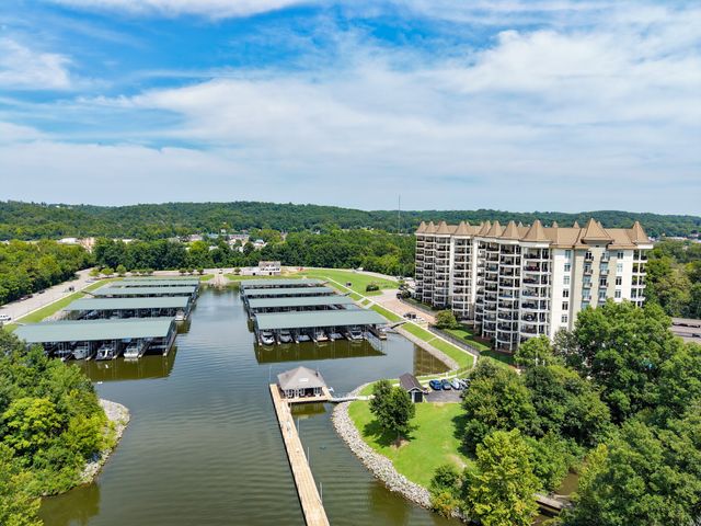 400 Warioto Way Apt 215, Ashland City, TN 37015