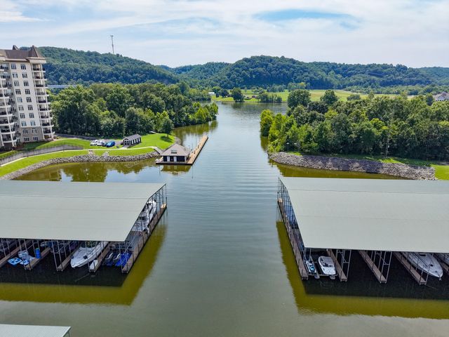 400 Warioto Way Apt 215, Ashland City, TN 37015