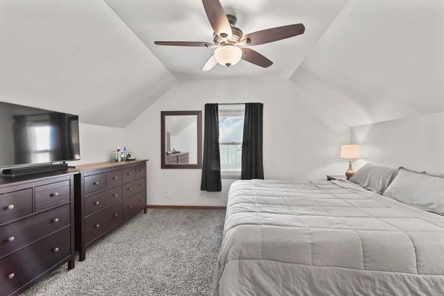 1006 S 109th STREET, West Allis, WI 53214