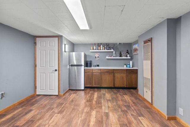 1006 S 109th STREET, West Allis, WI 53214