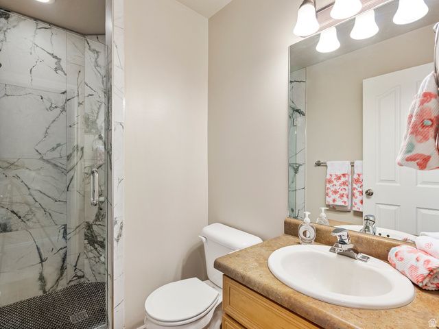 1319 E OLD MAPLE CT, Murray, UT 84117