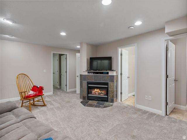 1319 E OLD MAPLE CT, Murray, UT 84117