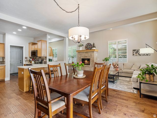 1319 E OLD MAPLE CT, Murray, UT 84117