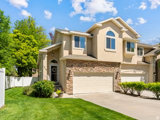 1319 E OLD MAPLE CT, Murray, UT 84117