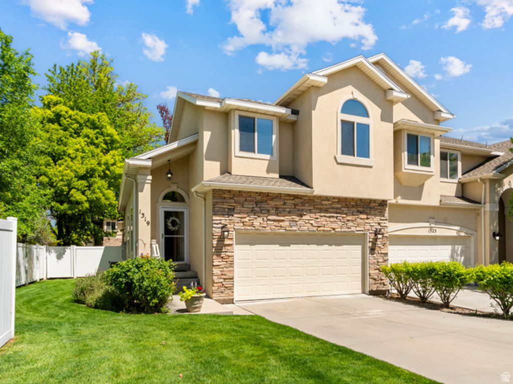 1319 E OLD MAPLE CT, Murray, UT 84117