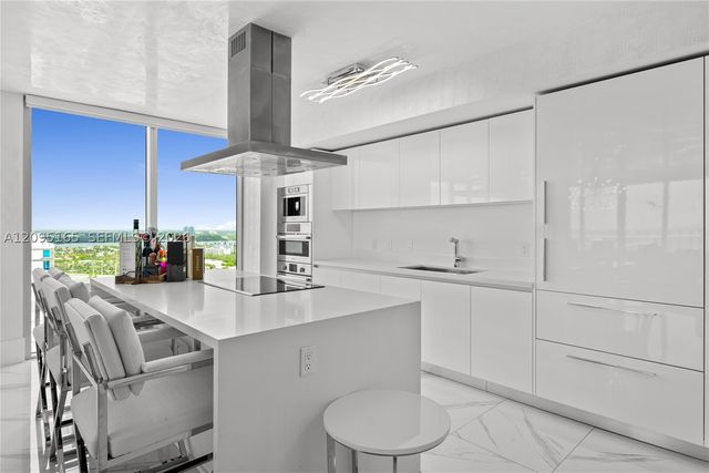 330 Sunny Isles Blvd 5-2302, Sunny Isles Beach, FL 33160