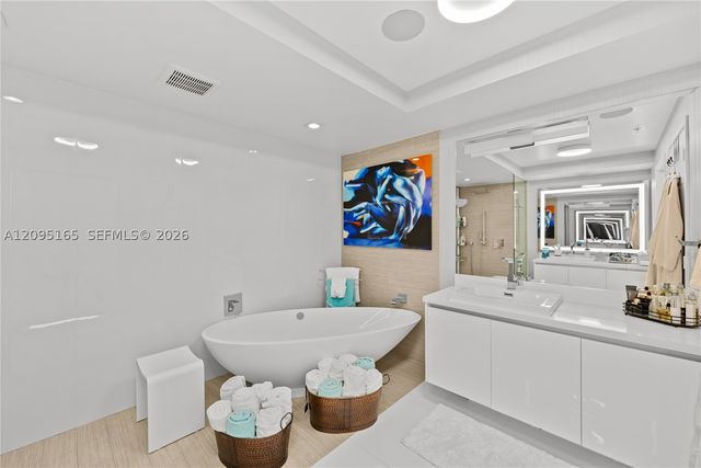 330 Sunny Isles Blvd 5-2302, Sunny Isles Beach, FL 33160