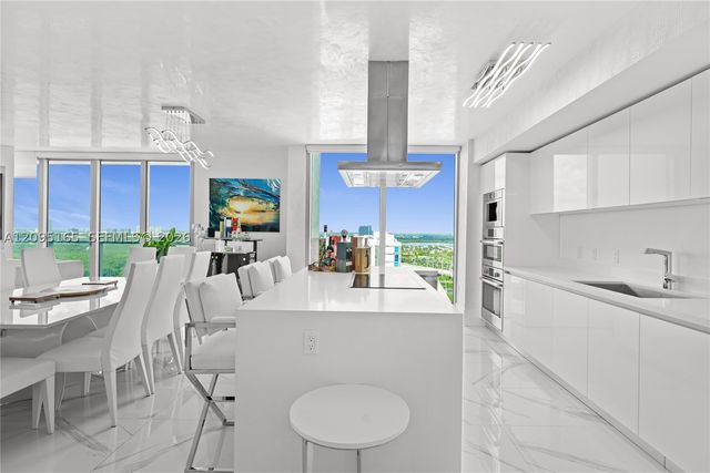 330 Sunny Isles Blvd 5-2302, Sunny Isles Beach, FL 33160