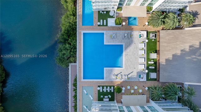 330 Sunny Isles Blvd 5-2302, Sunny Isles Beach, FL 33160