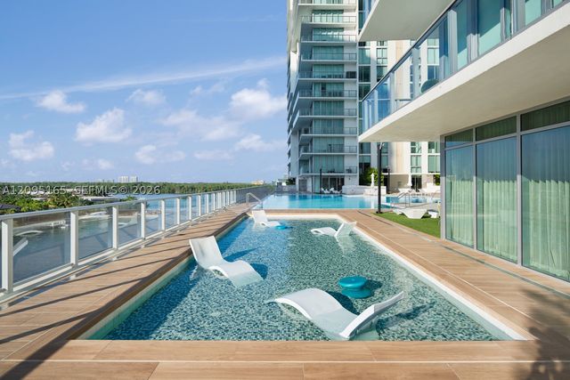 330 Sunny Isles Blvd 5-2302, Sunny Isles Beach, FL 33160