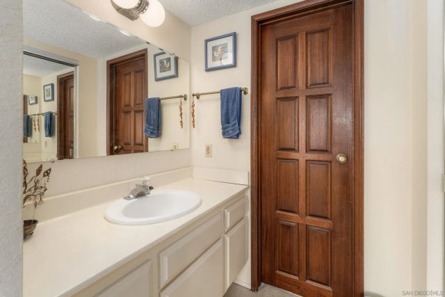 5715 Baltimore 34, La Mesa, CA 91942