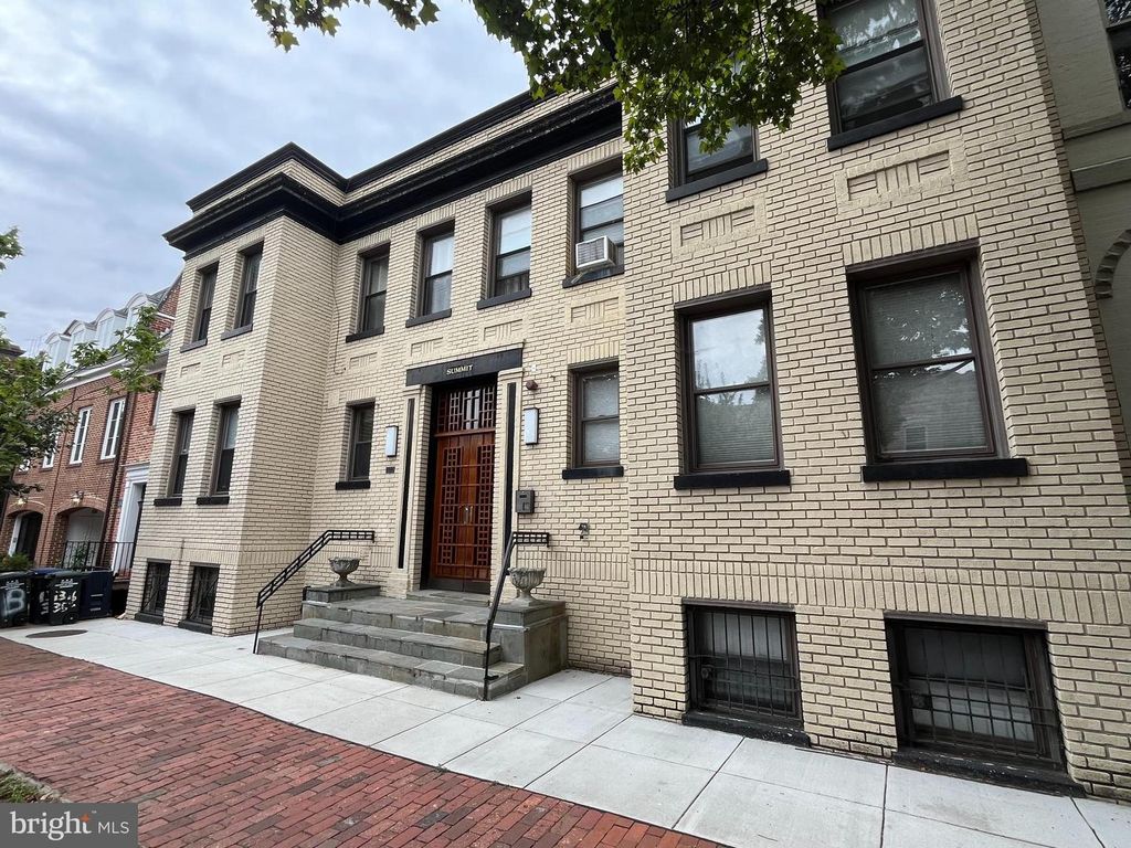 1318 35TH ST NW #7, Washington, DC 20007