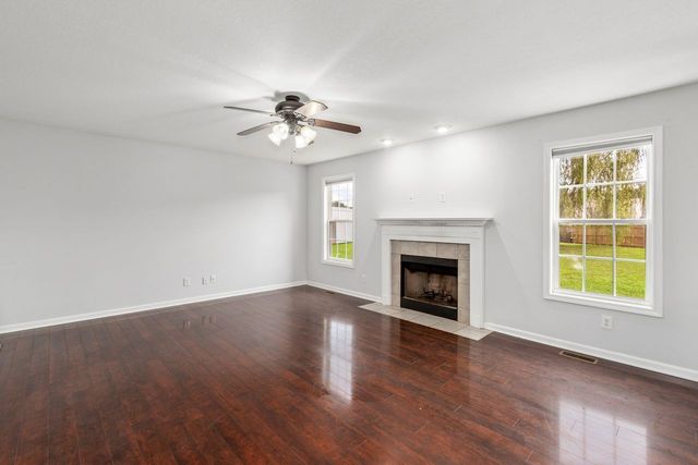 3563 Neena Ct, Clarksville, TN 37042