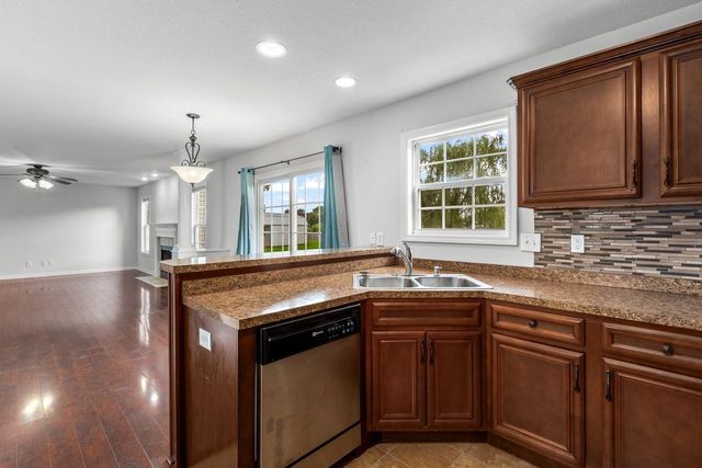 3563 Neena Ct, Clarksville, TN 37042