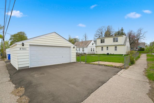5701 38th Avenue S, Minneapolis, MN 55417