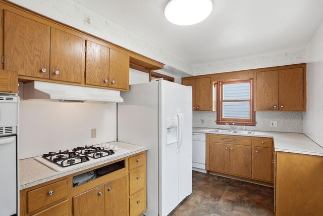 5701 38th Avenue S, Minneapolis, MN 55417