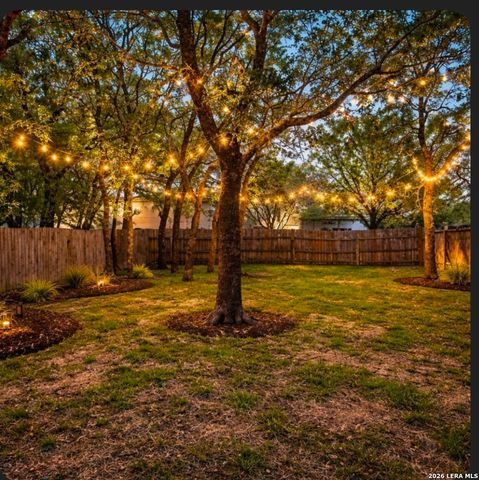 435 territory oak, San Antonio, TX 78253