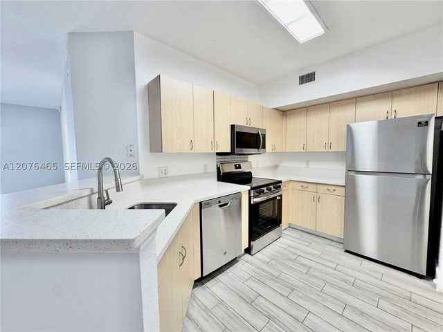 1404 Belmont Ln 1404, North Lauderdale, FL 33068