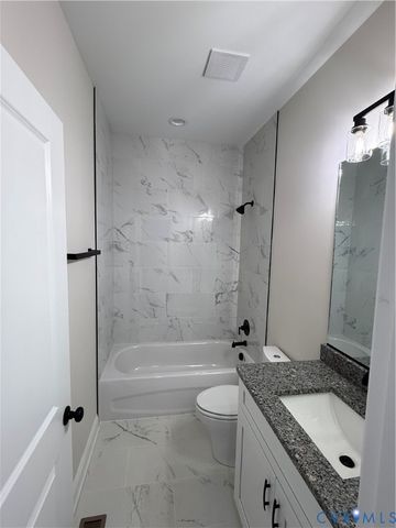 192 Woodmount Dr, Colonial Beach, VA 22443